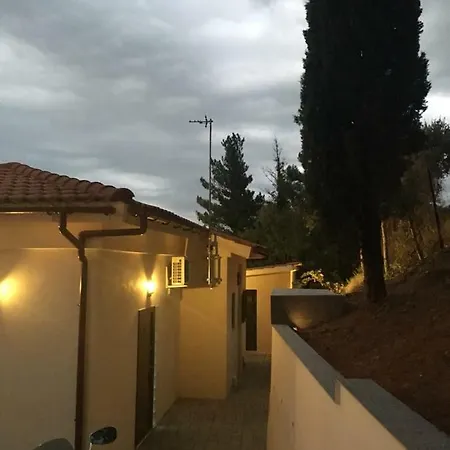 Villa Kastritsi *